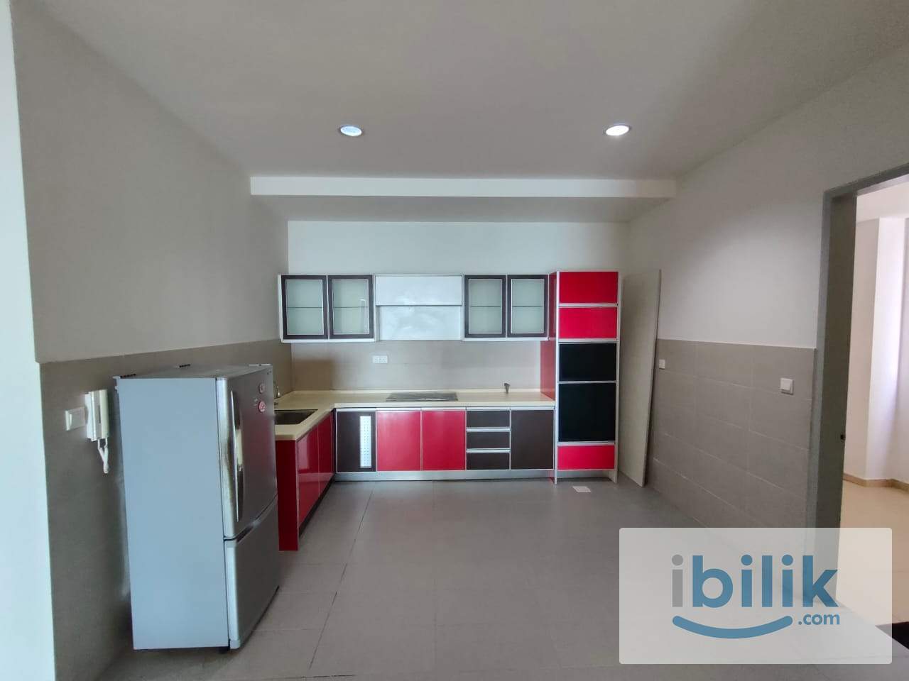 Puchong Prima Room Private Bathroom with Carpark Window & A/C - Image 6