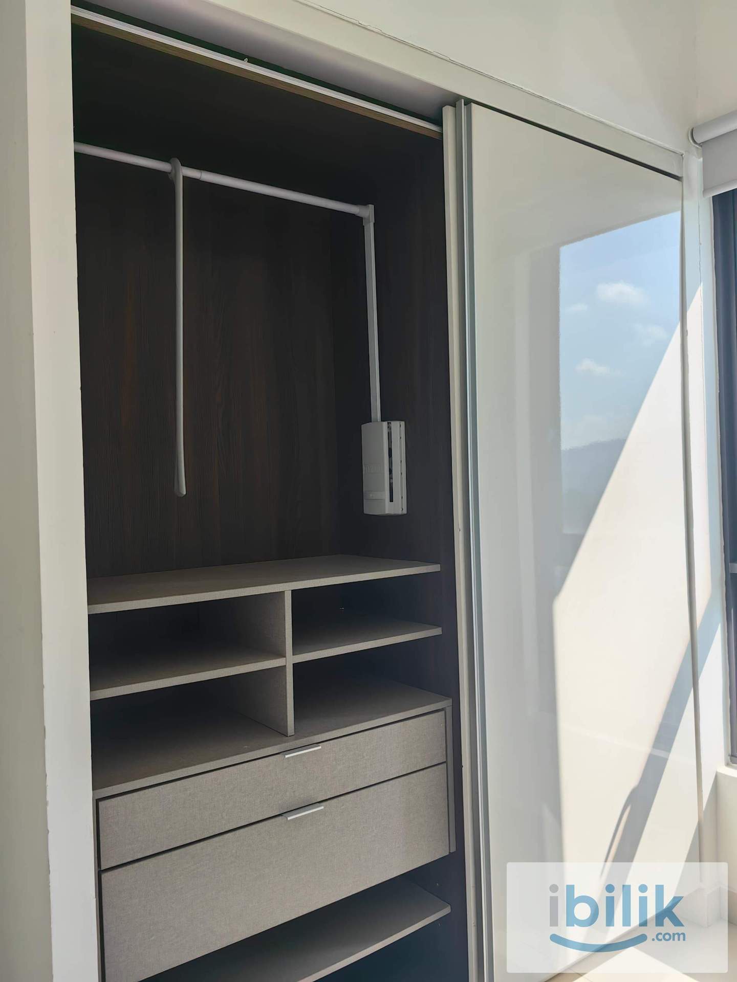 Master Bed Room - Image 4