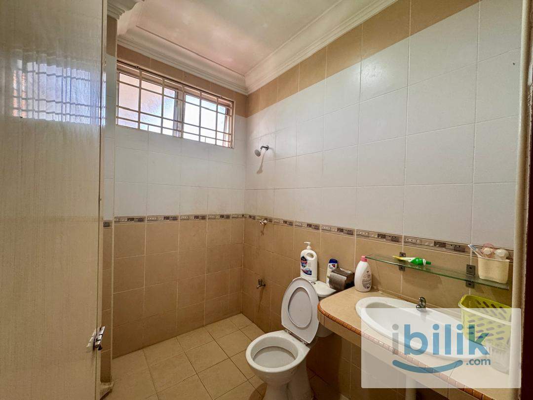 Sitiawan Master Room for rent  - Image 2
