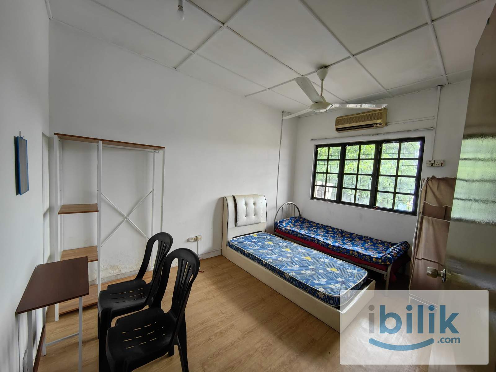 [Female Unit] Room for rent in USJ 2, Subang Jaya  nearby LRT USJ 7 - Image 1