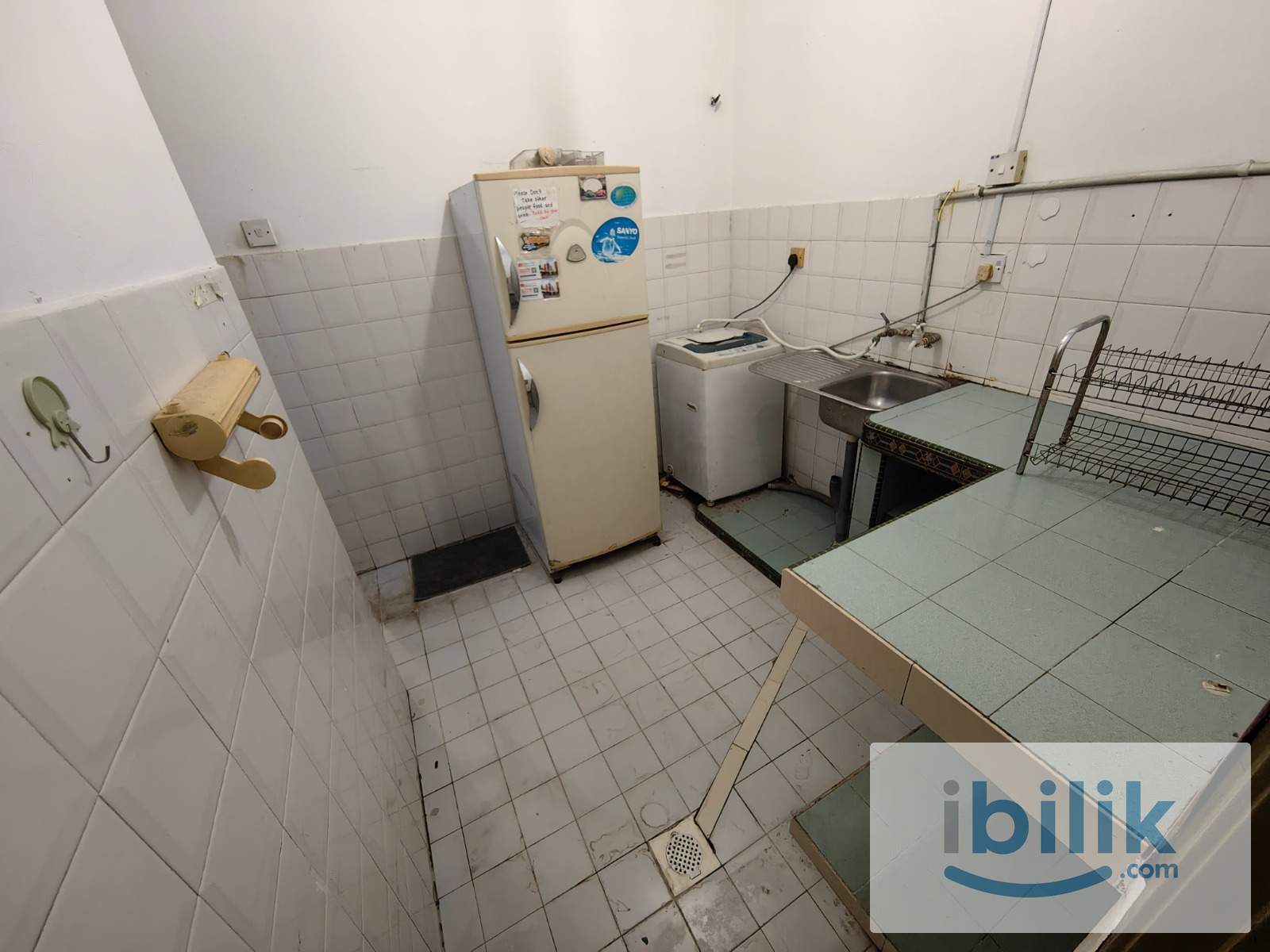 [Female Unit] Room for rent in USJ 2, Subang Jaya  nearby LRT USJ 7 - Image 3