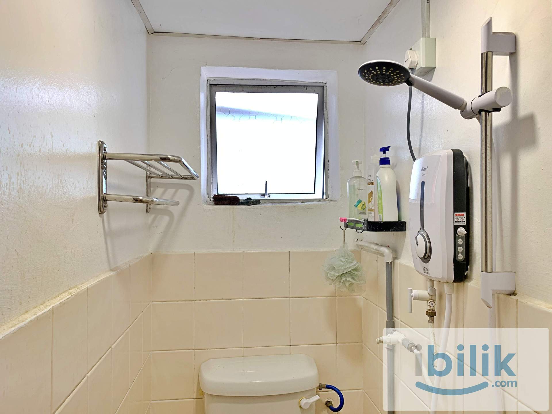 Limited Unit! Large-Room @Banting City centre (Allowed 1-2 Persons) - Image 7