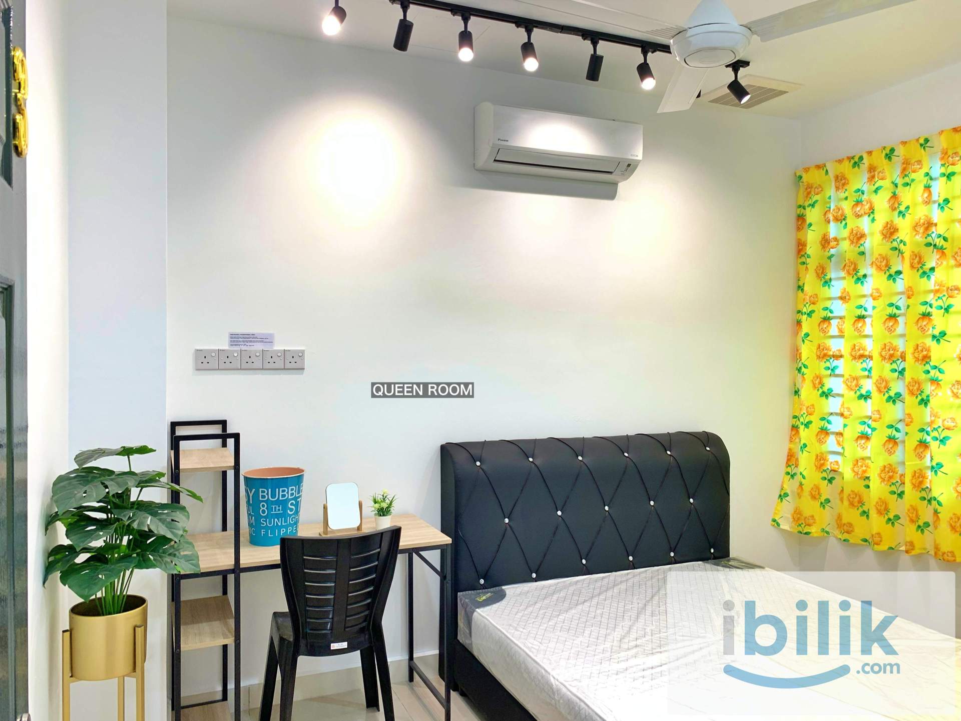 Platinum Queen Room @Near Hospital/Mahkota Banting (Female Only) - Image 1