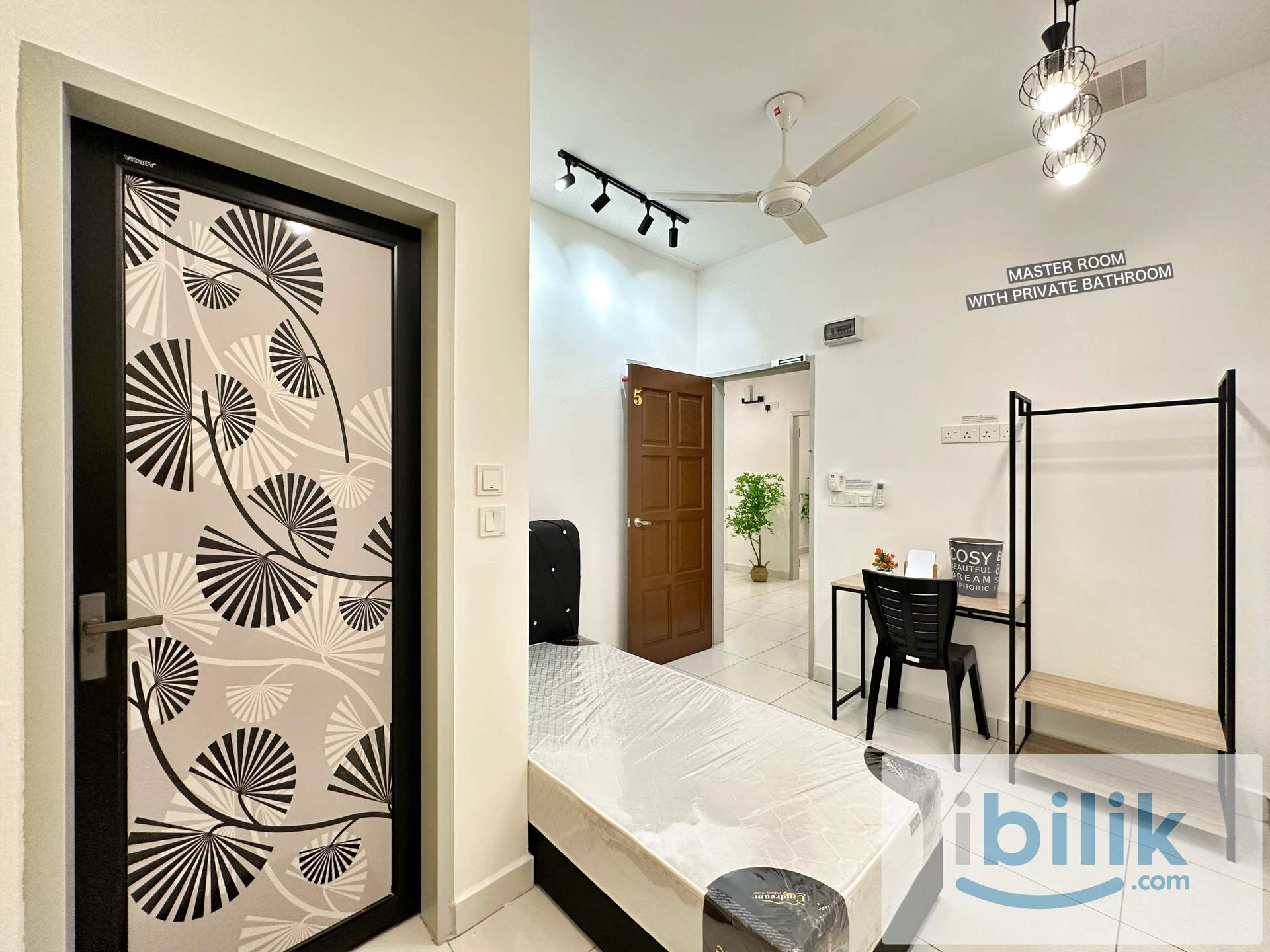 Limited! Master Room With Private Bathroom @Bandar Mahkota Banting City - Image 3