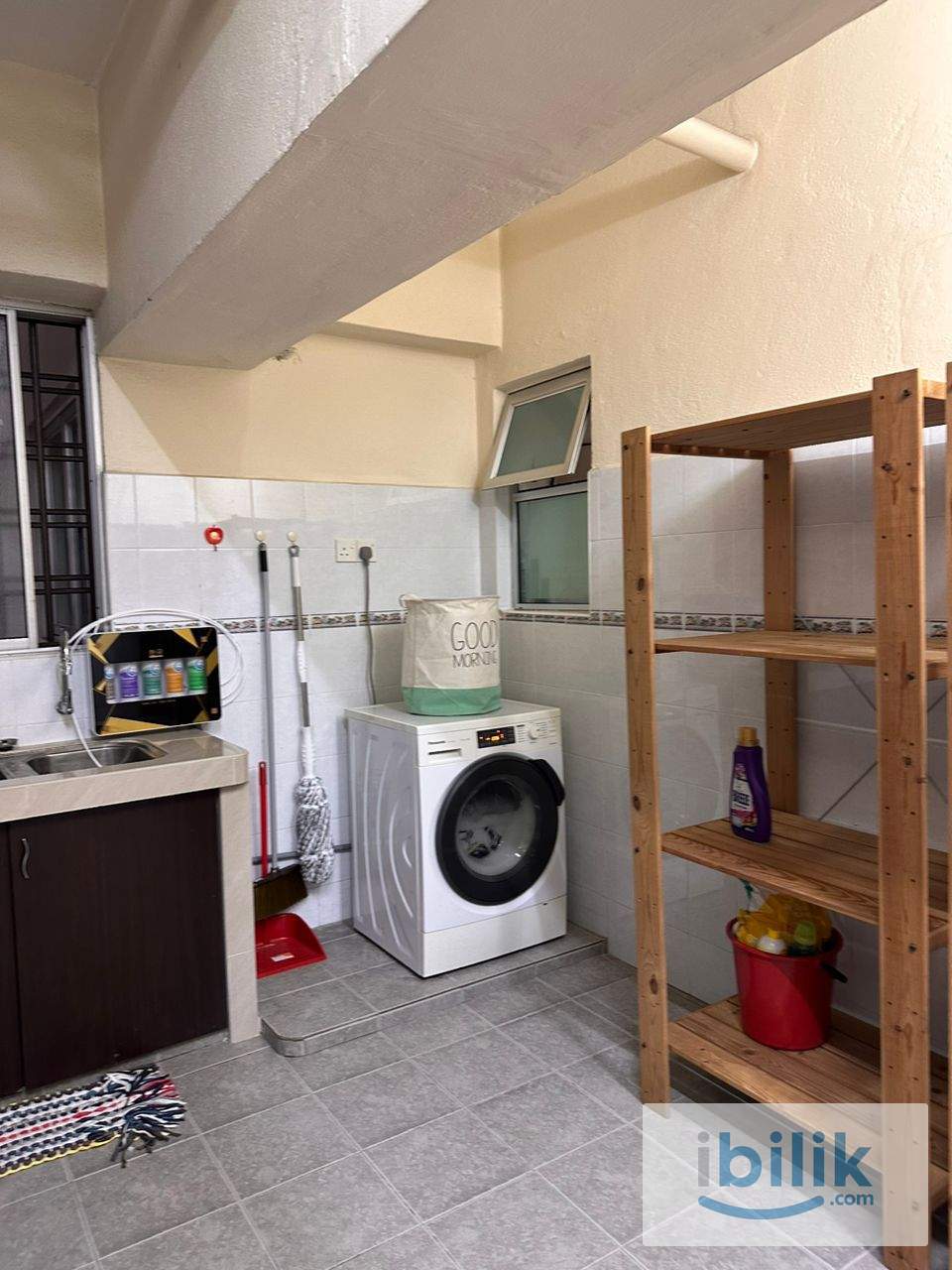 Master room with personal bathroom - Image 3