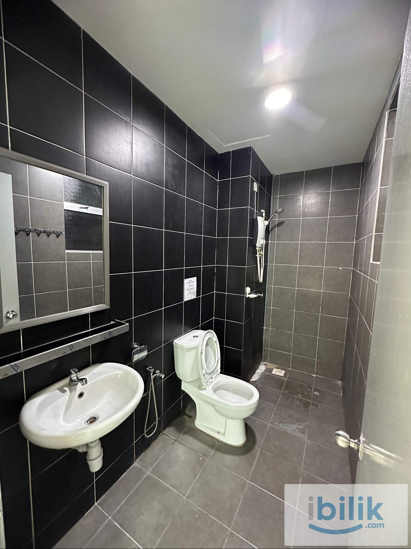 [300m to MRT] Non Sharing Female Master room for rent at The Zizz @ Damansara North - Image 3