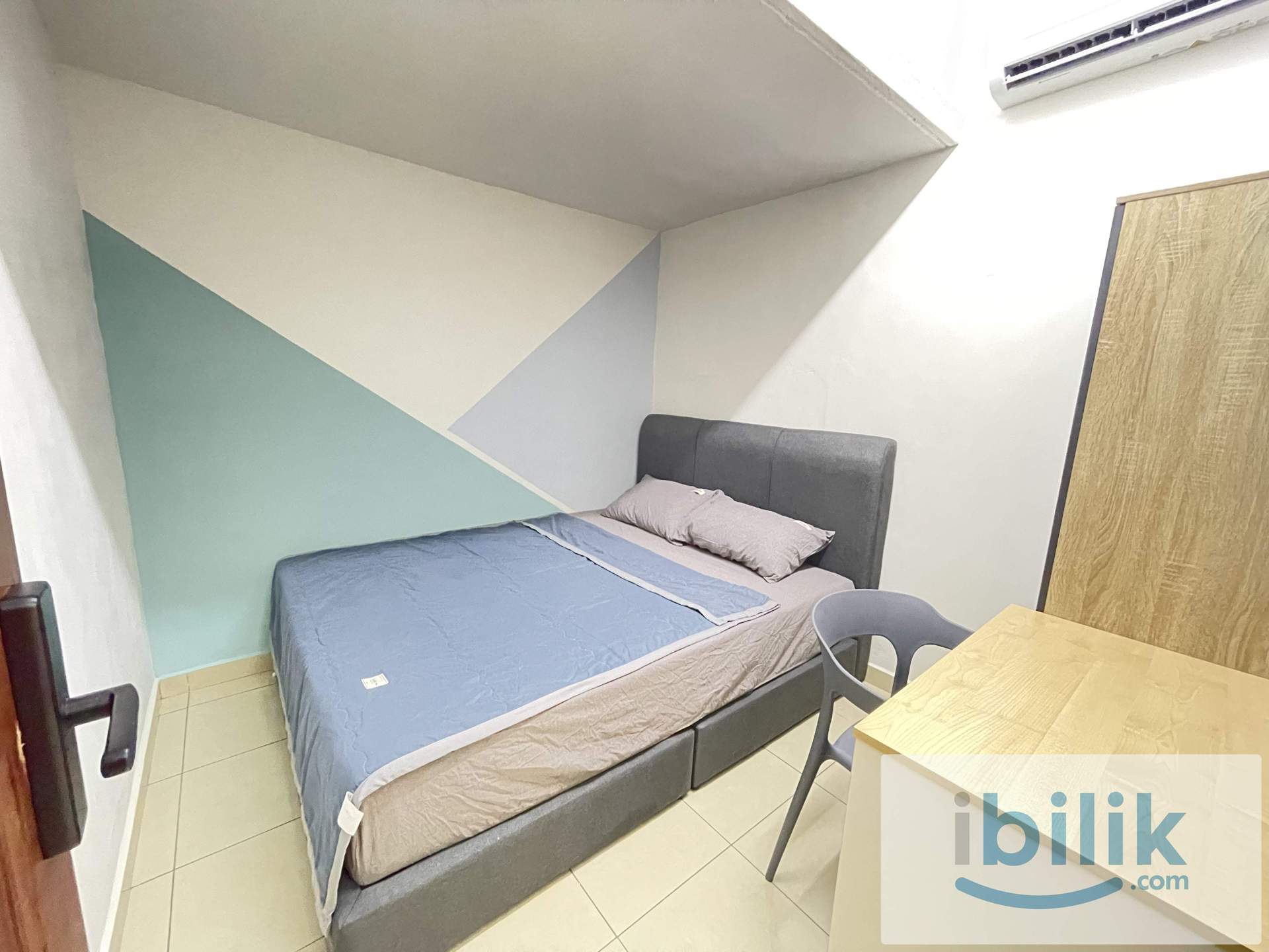 【New Renovated】Jalan Napoh Aircon Room at Johor Bahru, Near to CIQ - Image 1