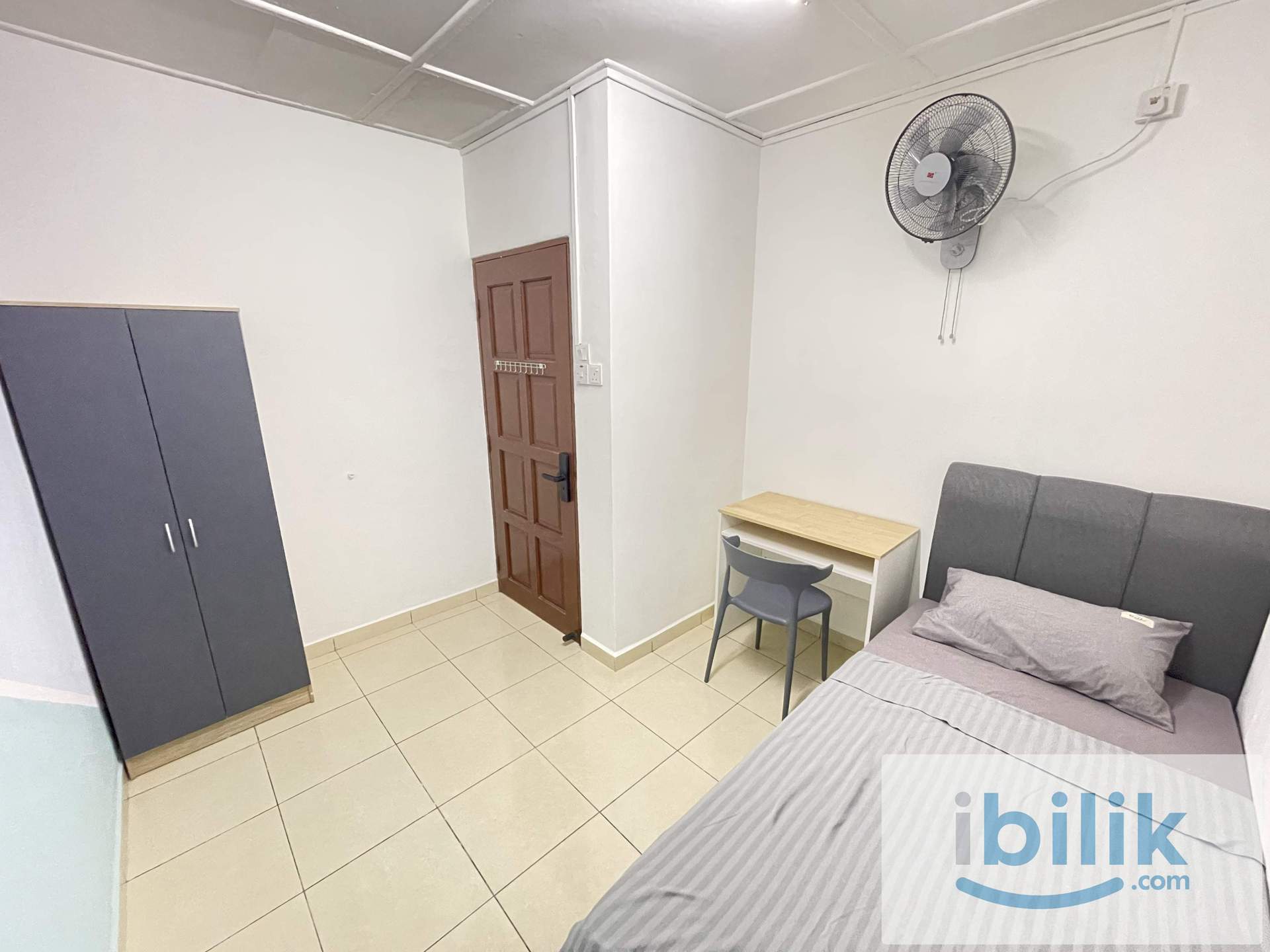 【New Renovated】Jalan Napoh Aircon Room at Johor Bahru, Near to CIQ - Image 2