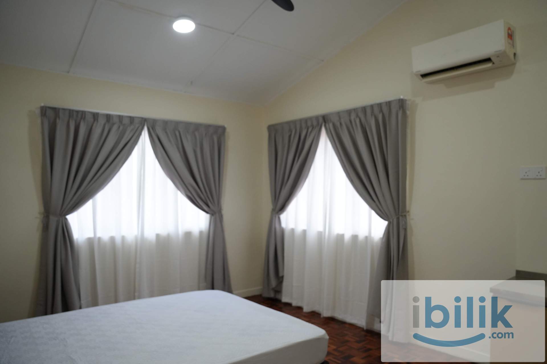USJ 6 Subang Jaya Room With Window + Private Bathroom + Fully Furnished (Newly Renovated) - Image 1