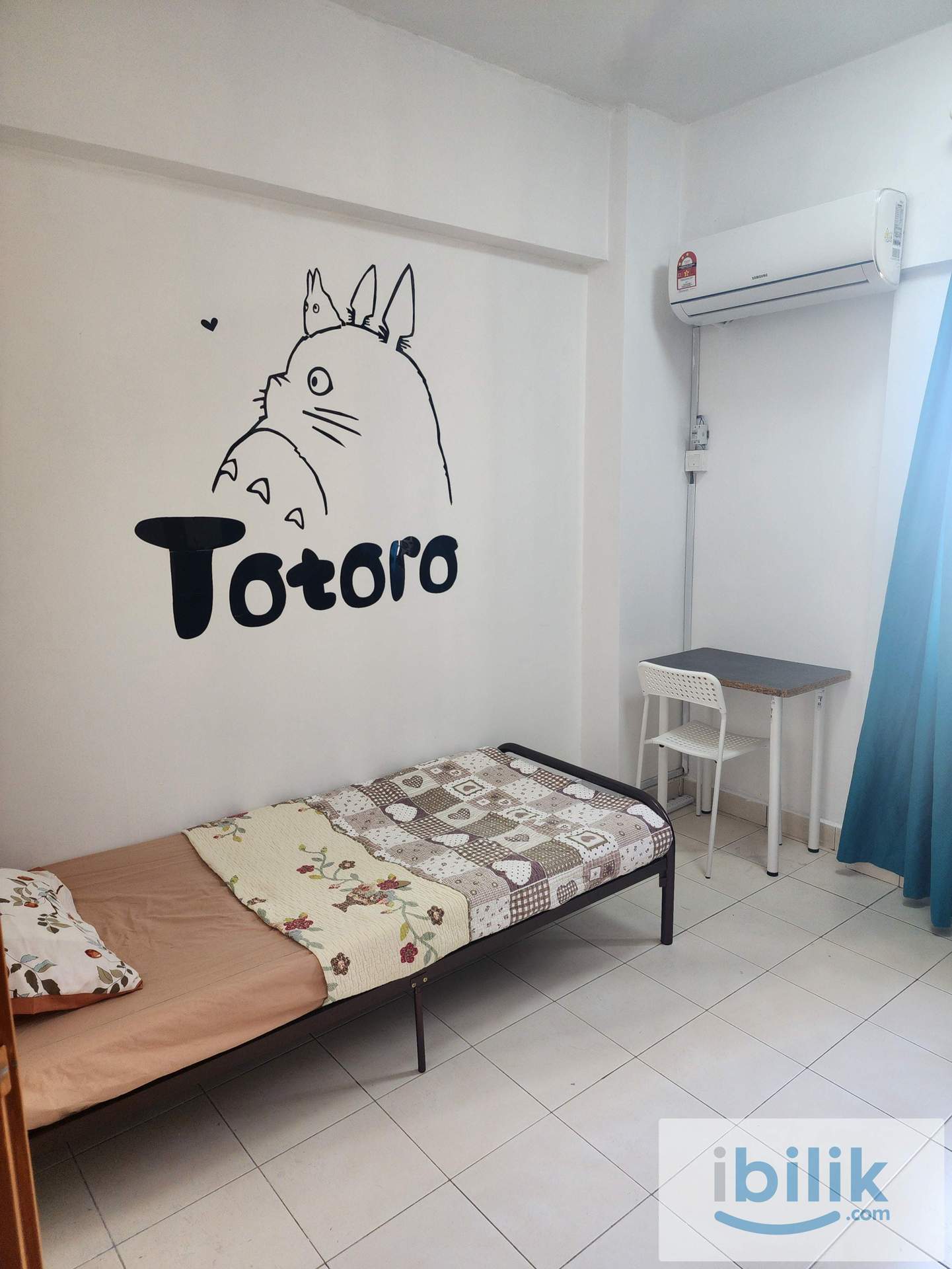 Middle Room - Image 1