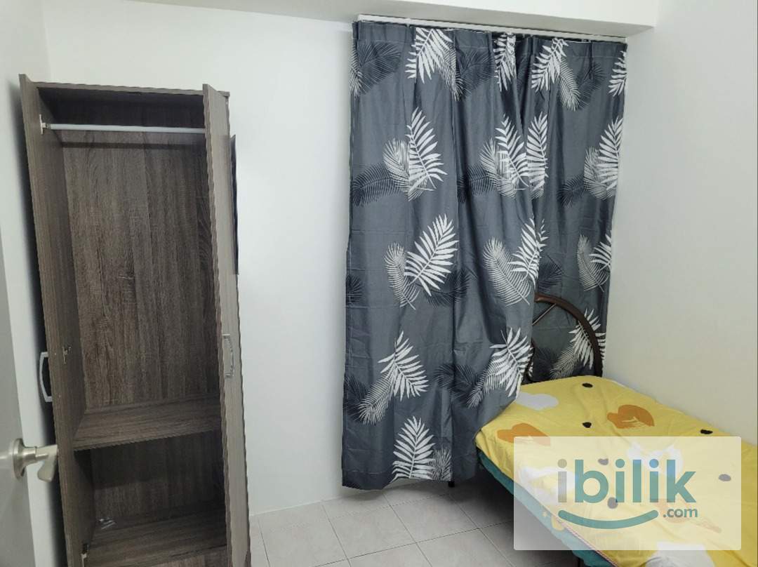 Middle Room at Rhythm Avenue, UEP Subang Jaya - Image 2