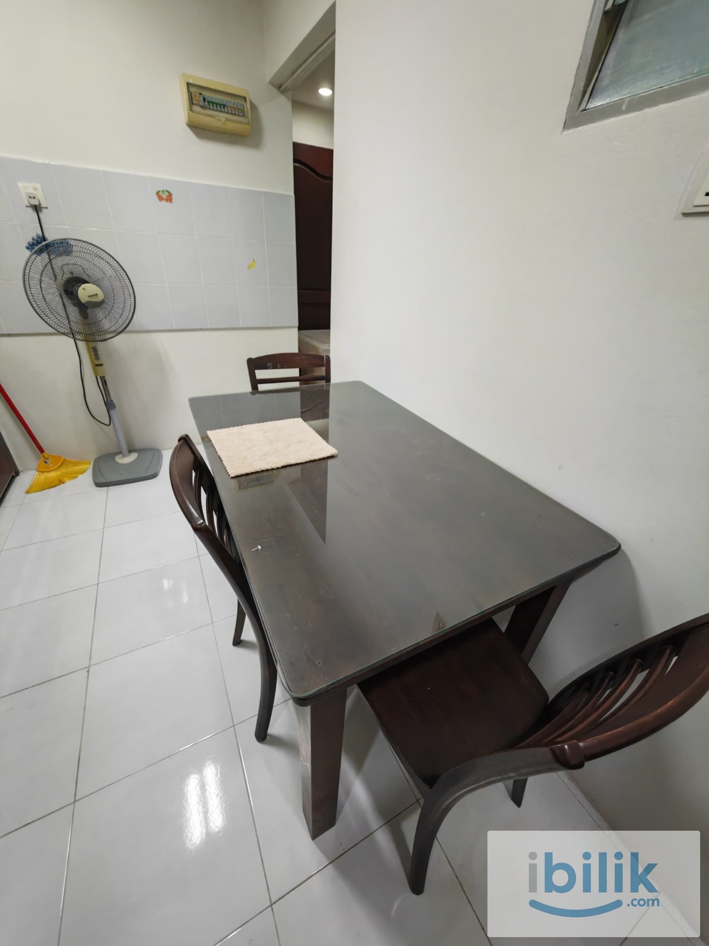 Middle Room for Rent at jelutong  - Image 4