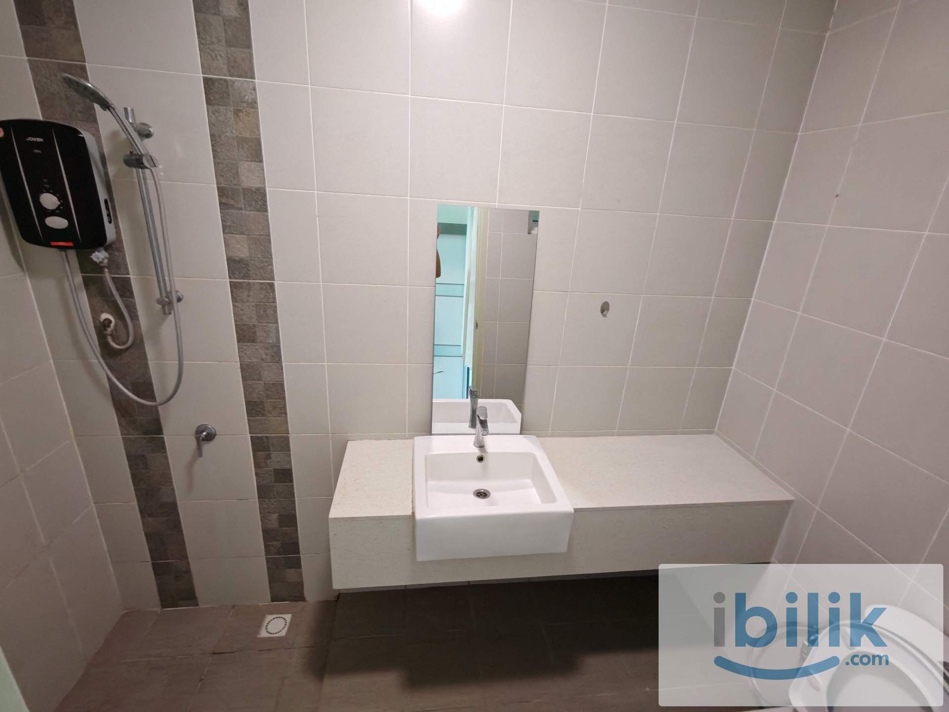 Bayan lepas room for Rent  - Image 4