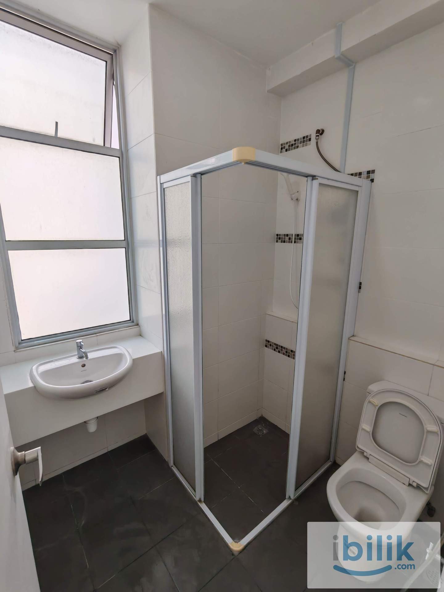 Single Room for Rent at Bayan Baru  - Image 4