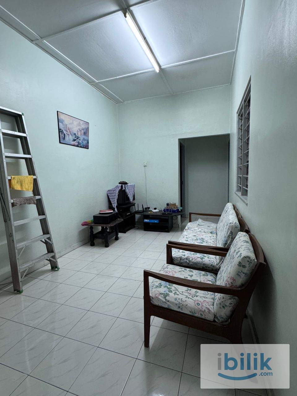 Master Room at Batu Berendam - Image 2