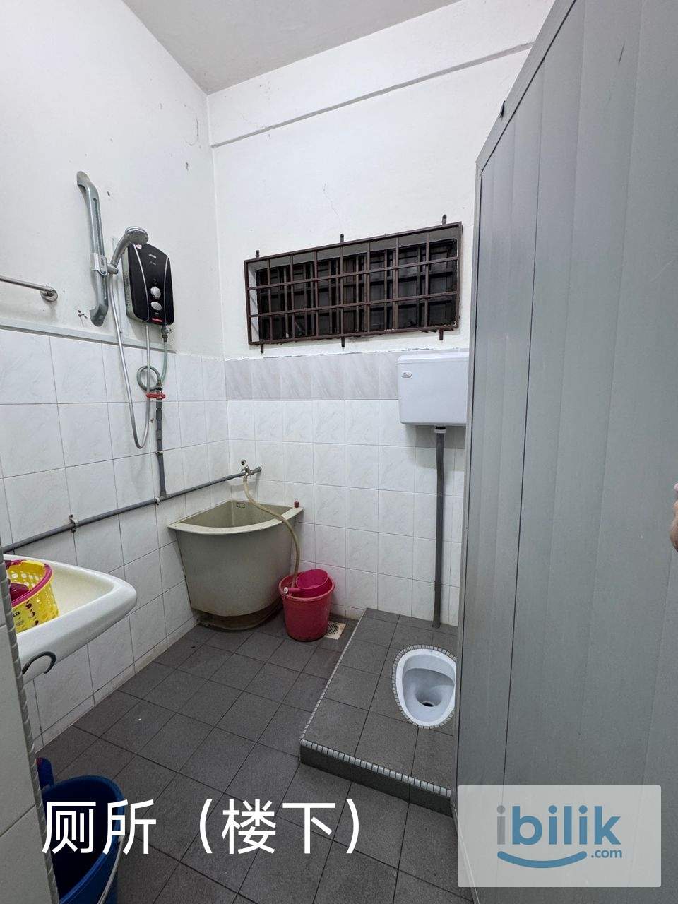 Master Room at Batu Berendam - Image 8