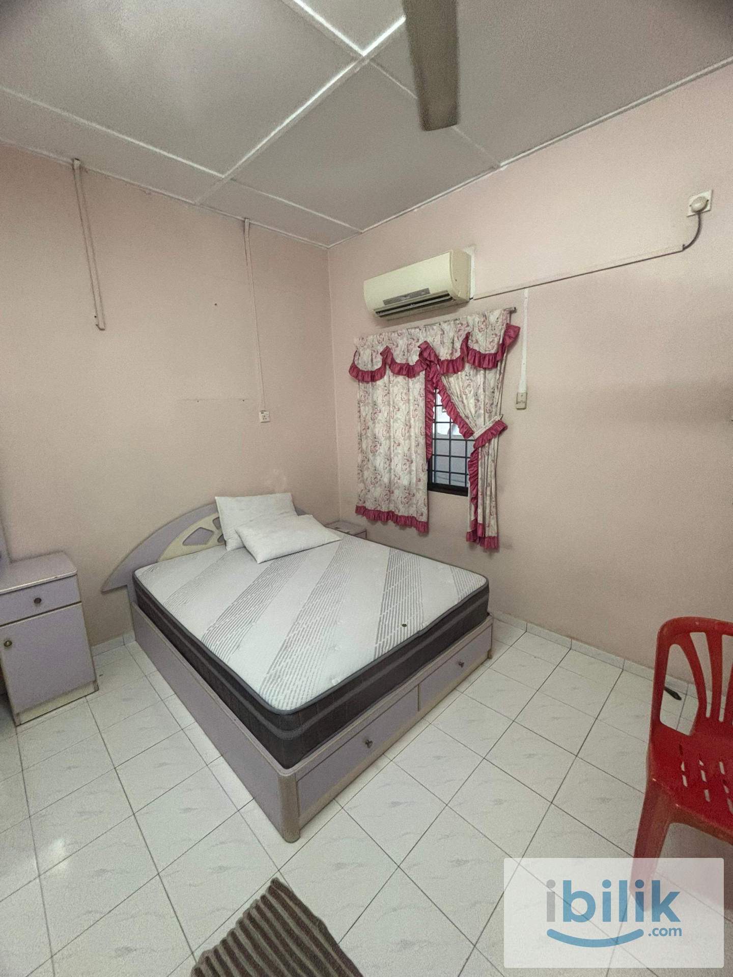 Master Room at Batu Berendam - Image 1
