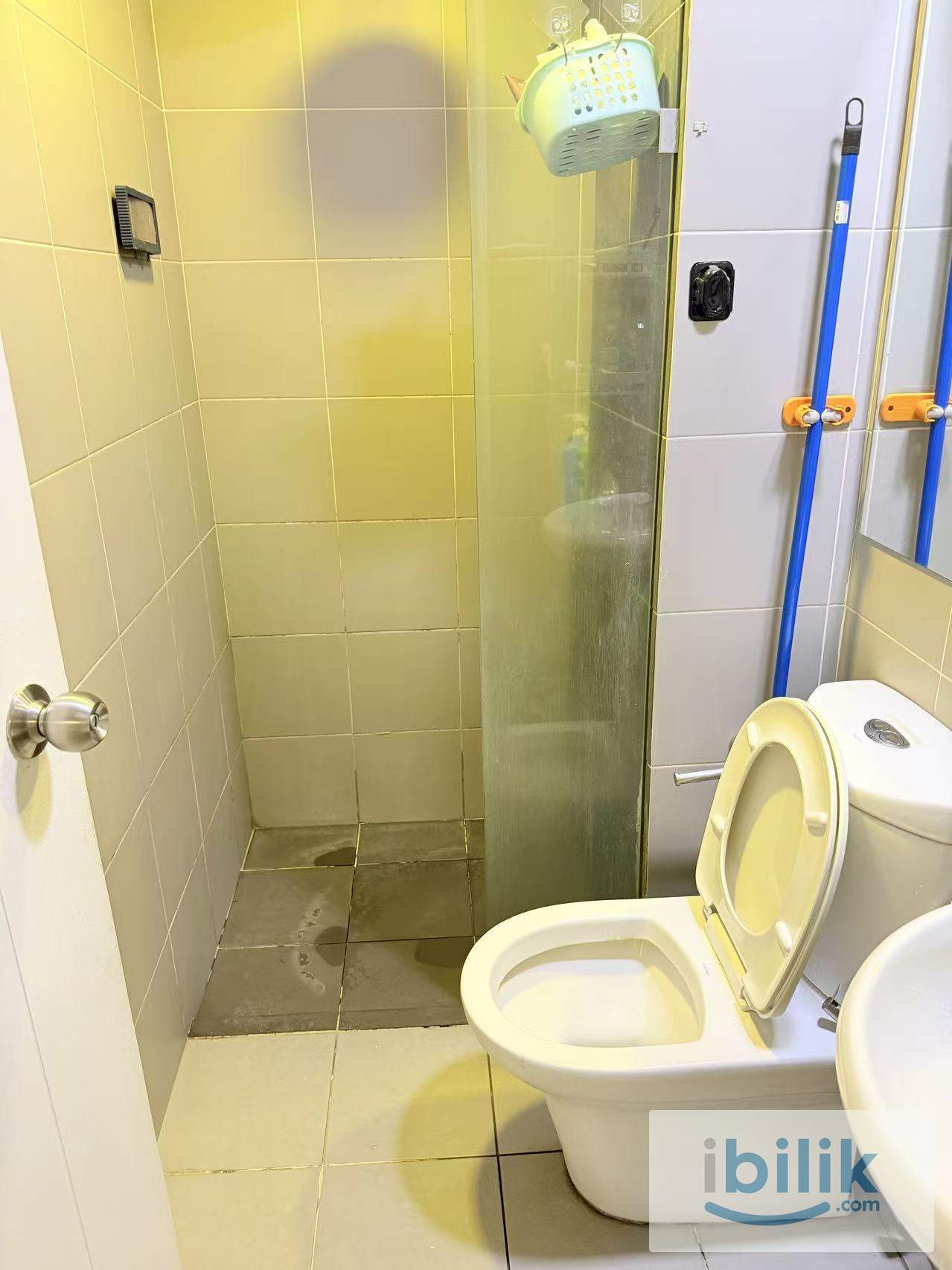 BOULEVARD RESIDENCE MIDDLE ROOM @ KAYU ARA, DAMANSARA - Image 2