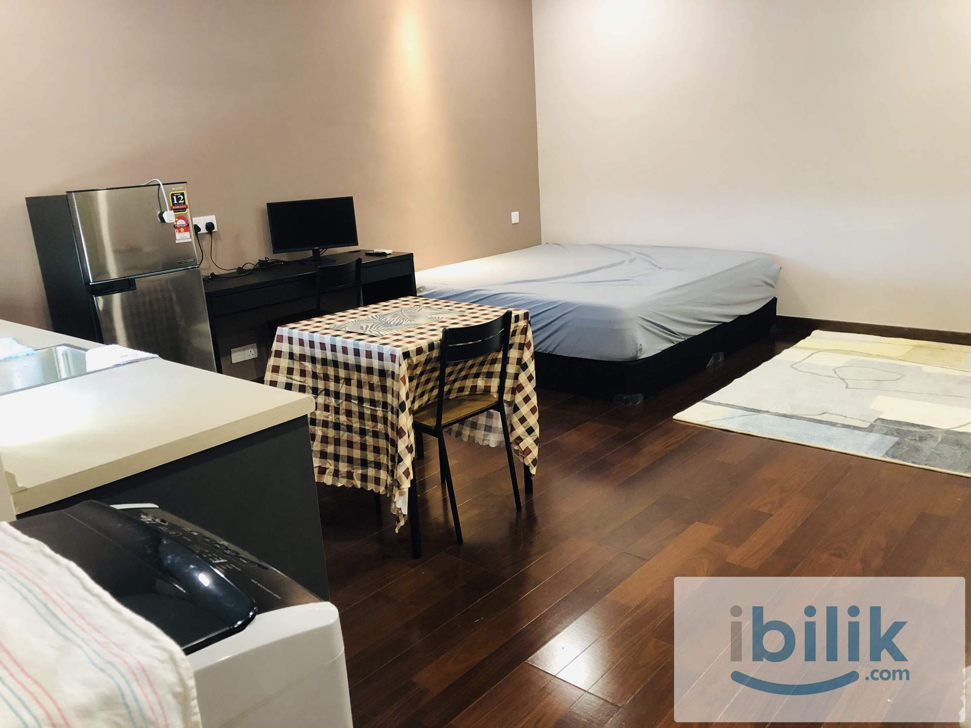 Studio Unit  - Image 1