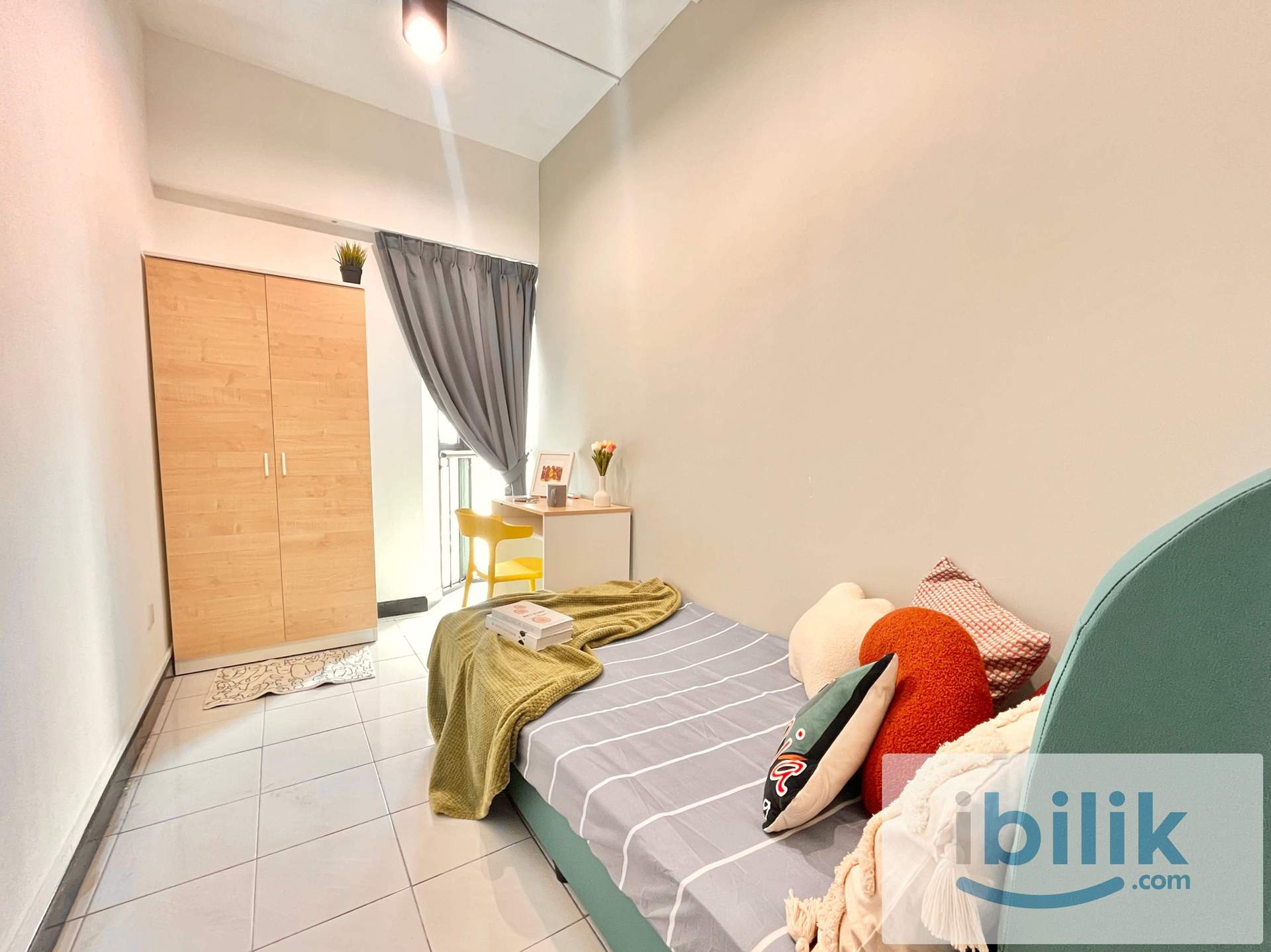 Zero Deposit FEMALE UNIT, Single room with aircon , KL CITY - Image 1