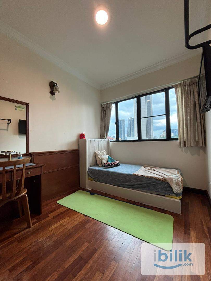 Zero Deposit Medium Room for rent at Bistari Condominium - Image 1