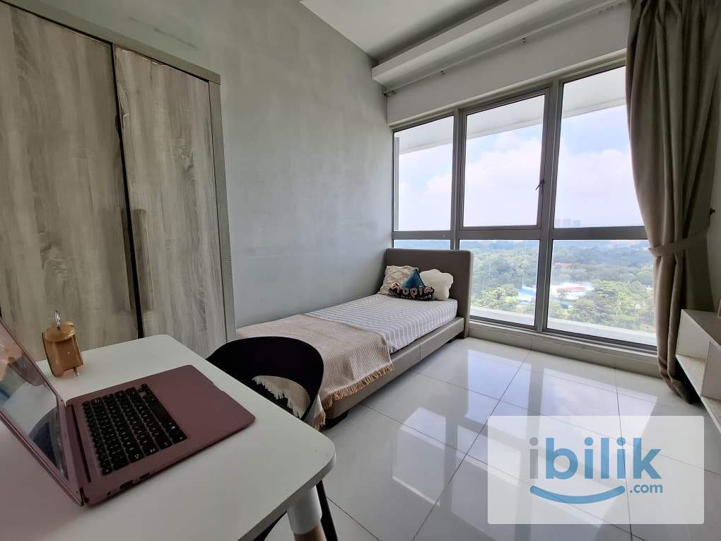 Zero Deposit Medium Room for rent at Regalia Suites - Image 1