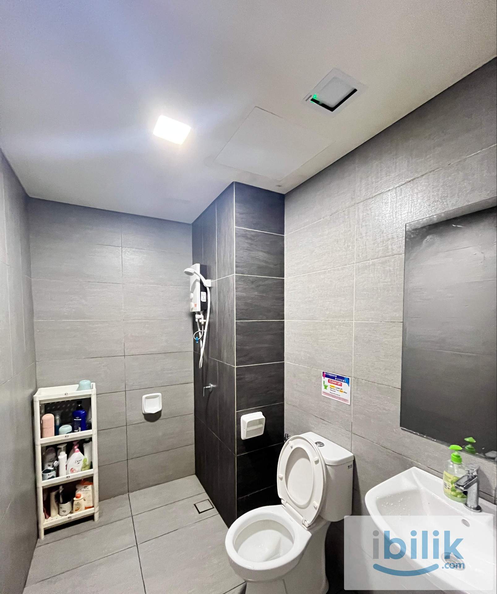 LRT USJ 7 Middle Room for Rent at Edumetro @ Subang Jaya - Image 4