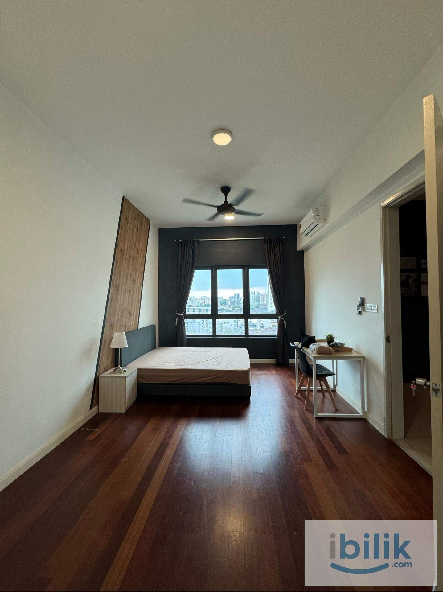 Private Bathroom with Bathtub Master Room near Sungai Besi - Image 1