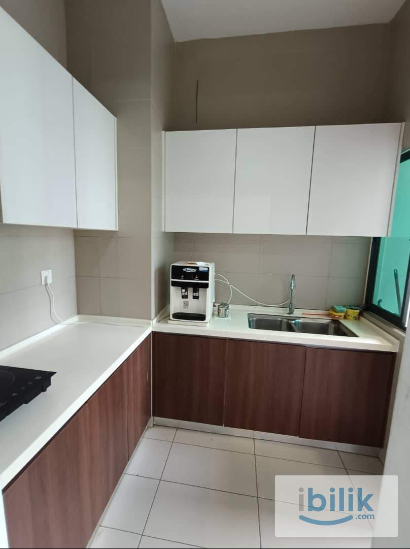 Private Bathroom with Bathtub Master Room near Sungai Besi - Image 6