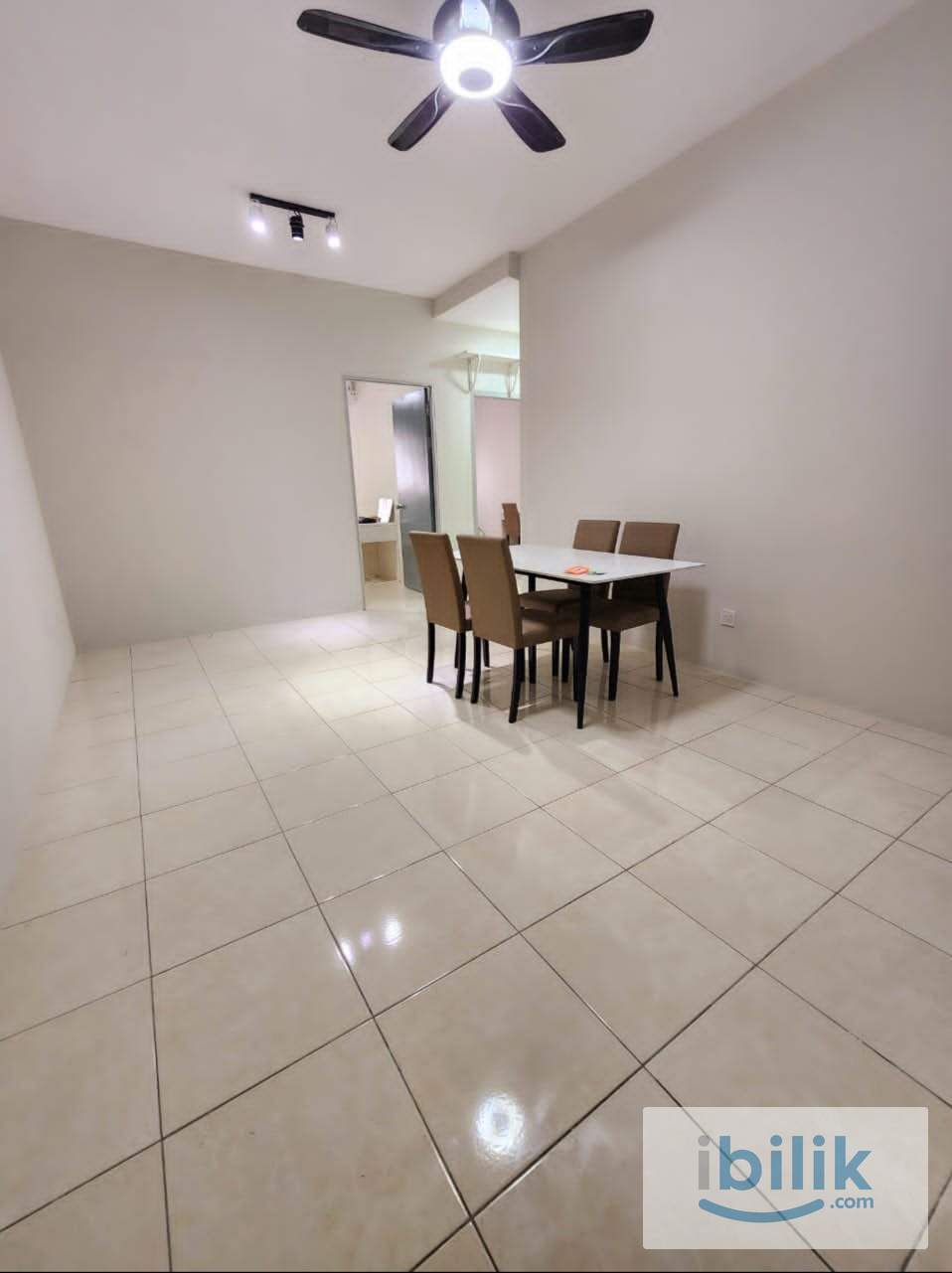 Female Unit Spacious Master Room Available near LRT Muhibbah  - Image 3