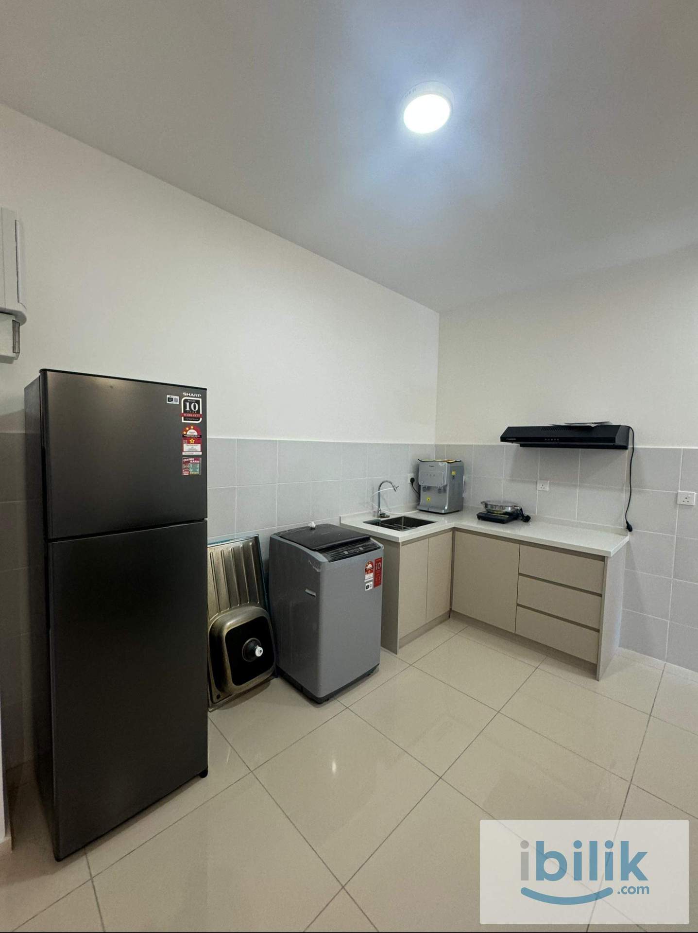 Newly Renovated Fully Furnished Single Room  - Image 5