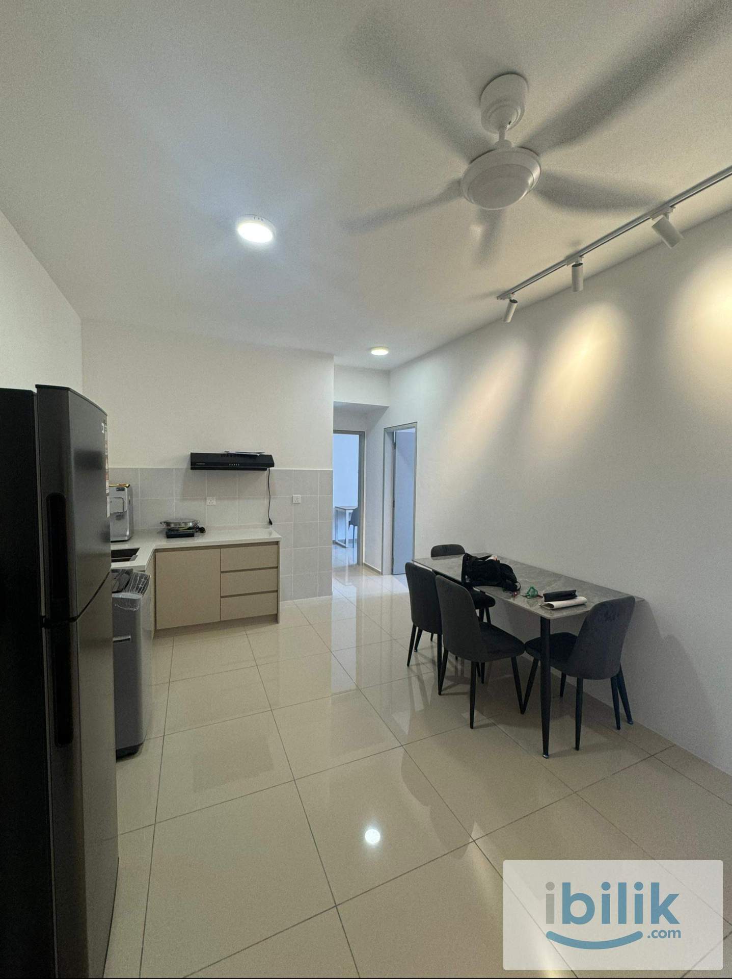 Newly Renovated Fully Furnished Single Room  - Image 7
