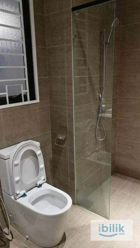 Beautiful Fully furnished Middle room near Pavilion bukit jalil  - Image 7