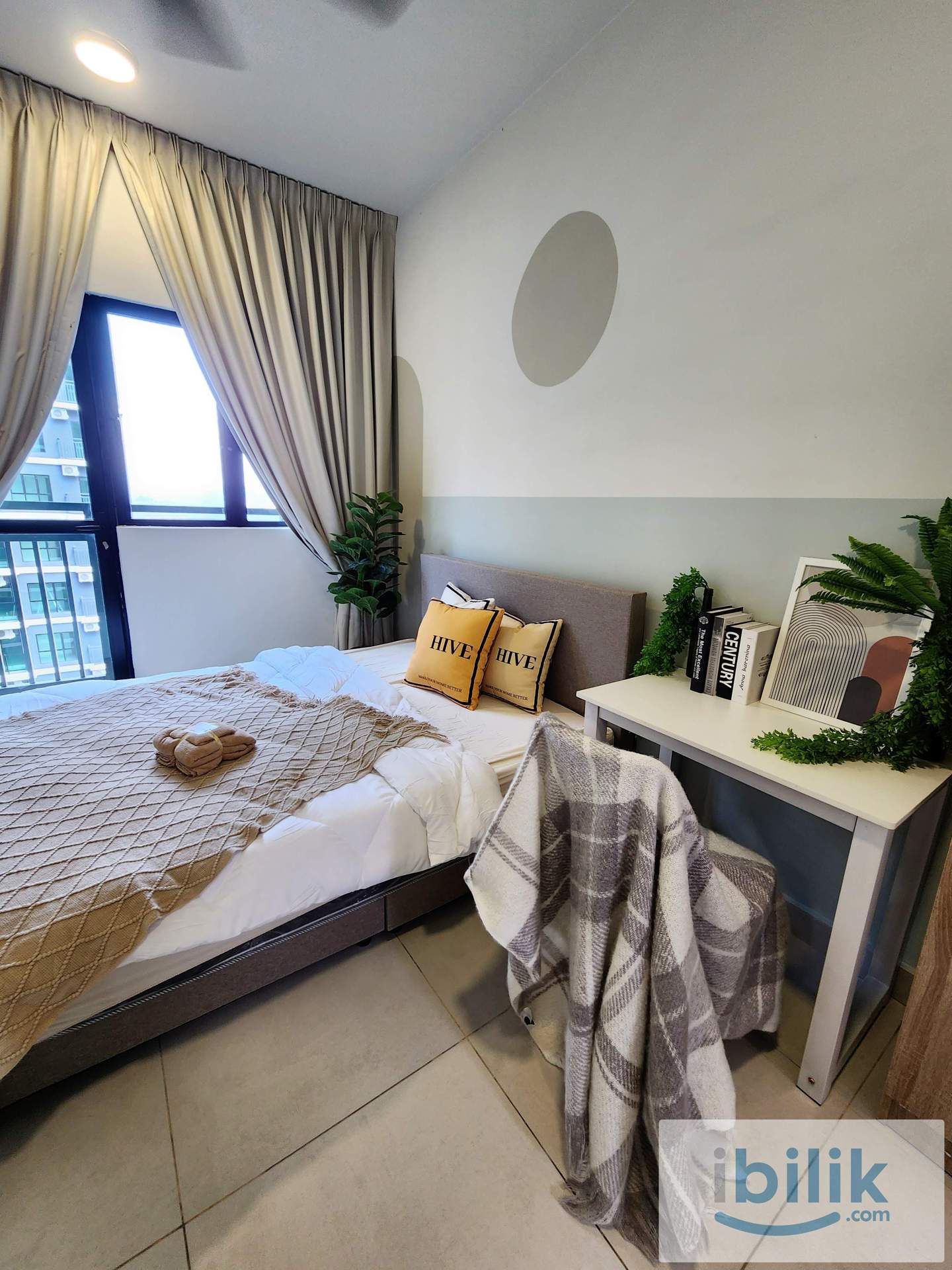 Beautiful Fully Furnished Master Room near MRT with private bathroom  - Image 1