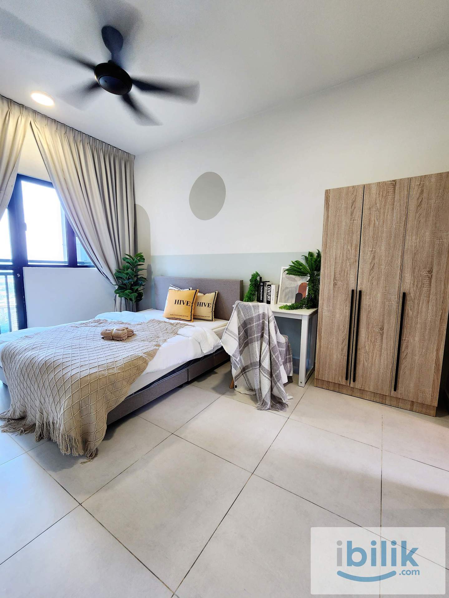Beautiful Fully Furnished Master Room near MRT with private bathroom  - Image 6