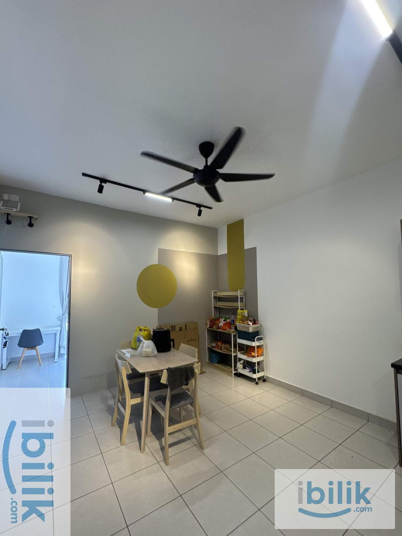 Fully Furnished Middle Room near MRT  - Image 4