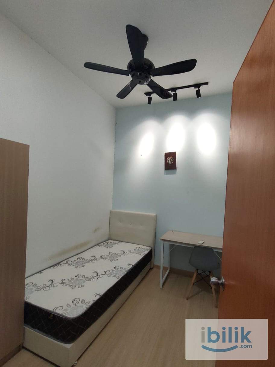 Single Room at D'Sara Sentral - Serviced Apartment, Shah Alam - Image 1