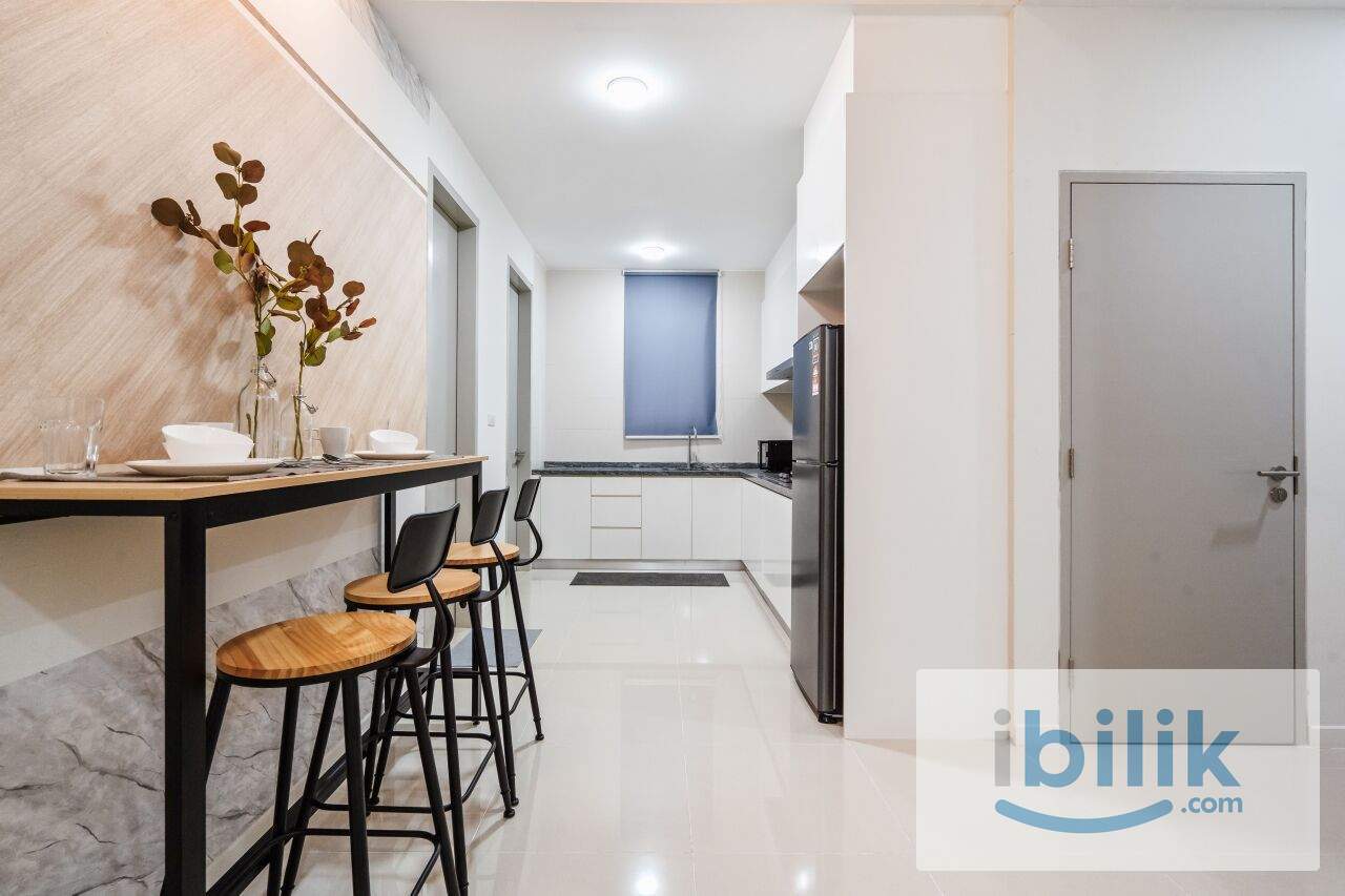 Middle room, female unit, rental inc utily - Image 4