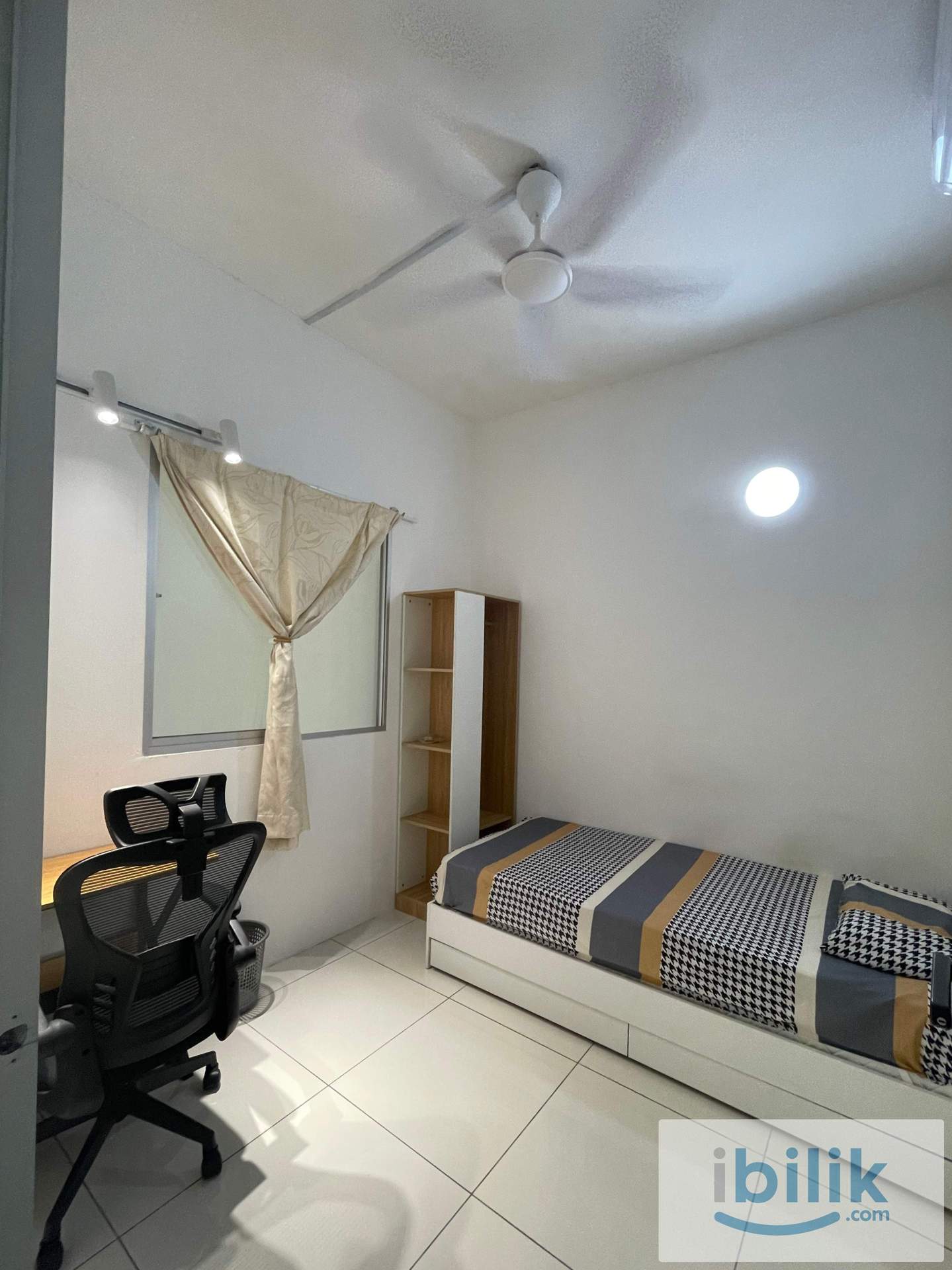 Single Room RM 450 - Image 1