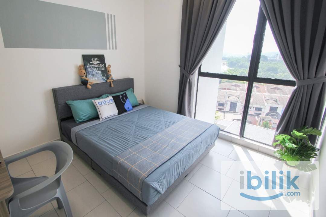 [NEAR UPM] Middle Room with Aircond & Window for Rent at Astetica Residence - Image 2