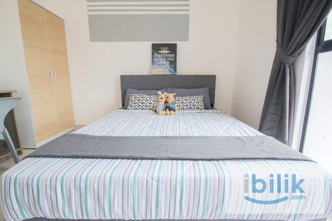 [NEAR UPM] Middle Room with A/C & Window for Rent at Astetica Residence - Image 2