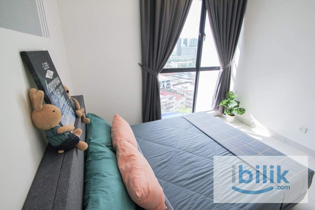[NEAR UPM] Middle Room with A/C & Window for Rent at Astetica Residence - Image 8