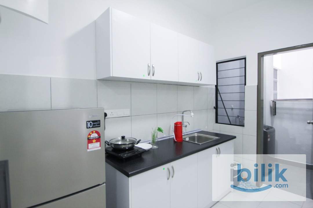 [NEAR UPM] Master Room attached with Private Bathroom for Rent at Astetica Residence - Image 3
