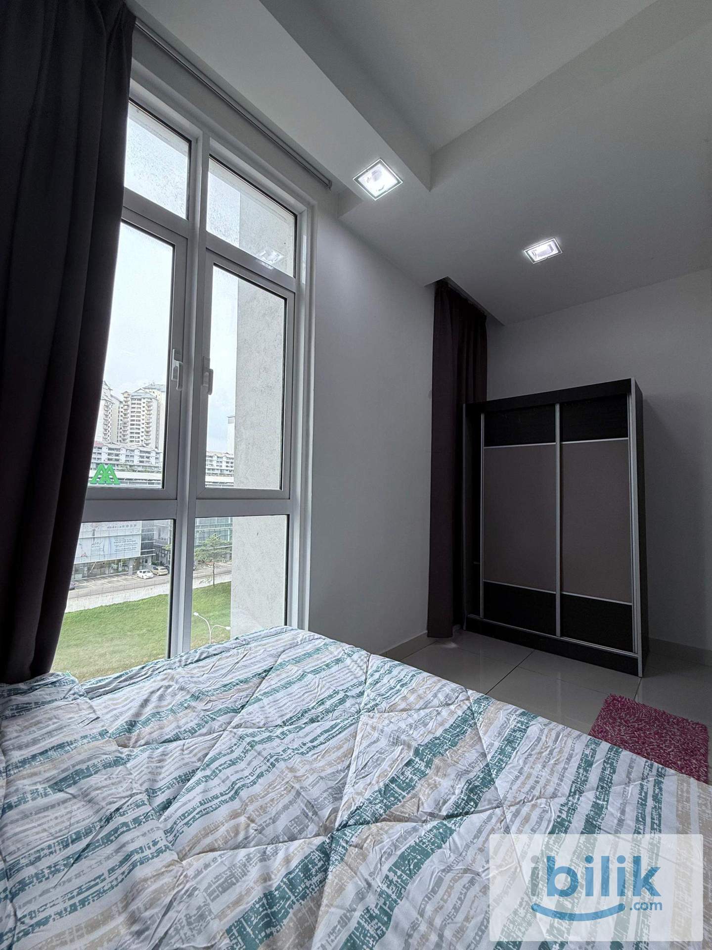 Fully Furnished Master Room with attached bathroom!!! - Image 2