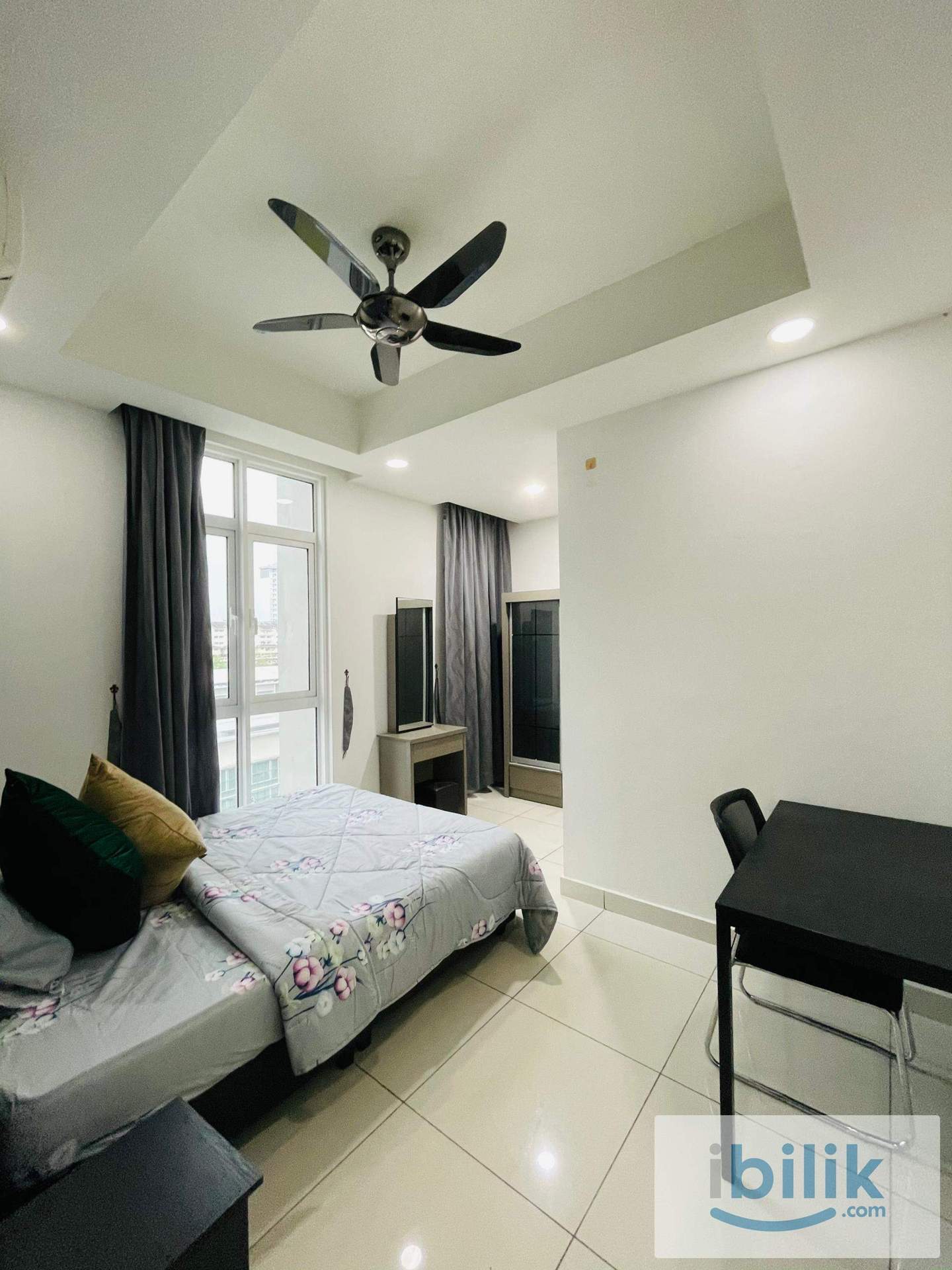 Fully Furnished Master Room with attached bathroom!!! - Image 2