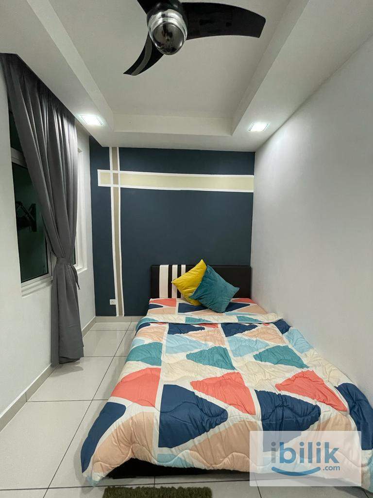 Fully Furnished Middle Room!!! Available to move in immediately!!! - Image 1