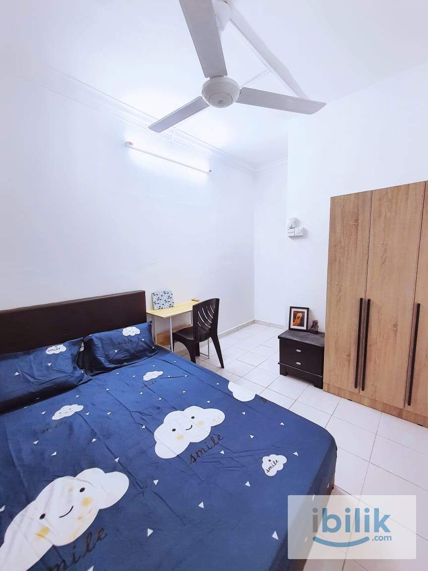FEMALE ROOM🚶‍♀400M Walking distance to LRT SALAK SELATAN STATION🚆 - Image 1