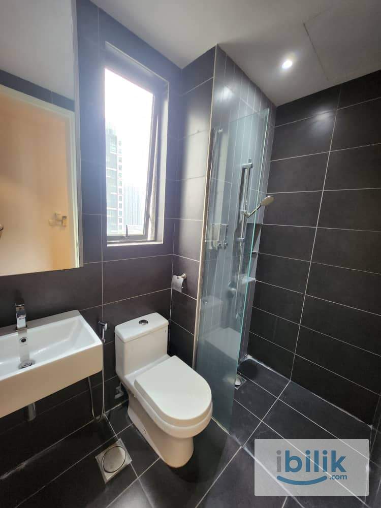 Master Room👍Attached bathroom @ Old Klang Road - Image 3