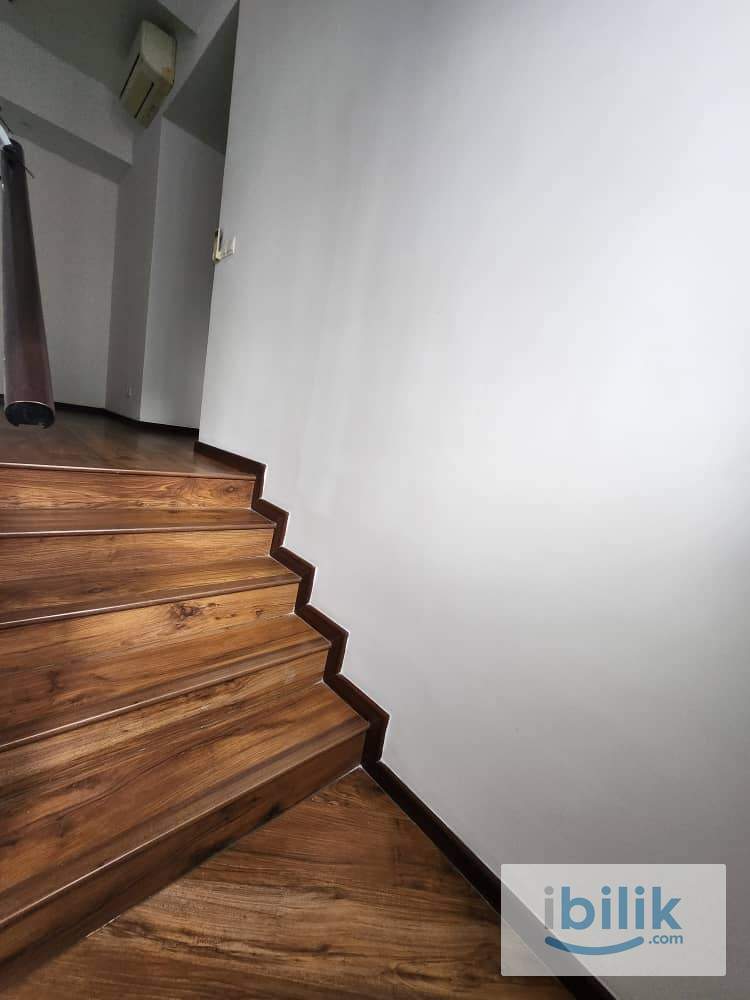 Master Room👍Attached bathroom @ Old Klang Road - Image 5