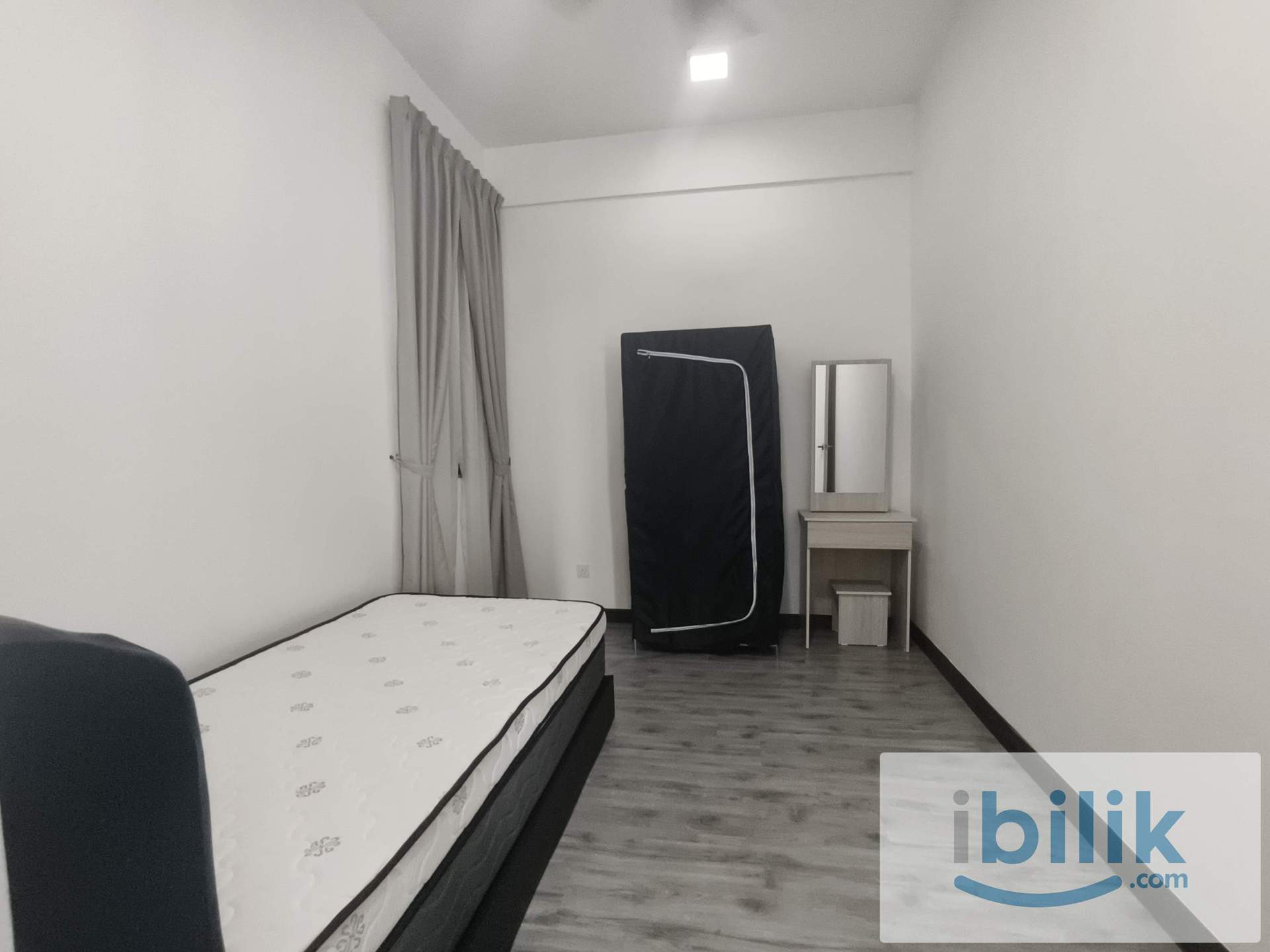 Lady Only 👩‍🦰️Small Room, low density unit @ Old Klang Road - Image 1